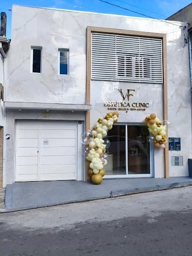 Fachada da VF Estética Clinic, na Rua Luiz Gonzaga Pinheiro, 101, Francisco Morato